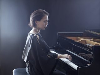 小林愛美プロフィール｜Warner Music Japan